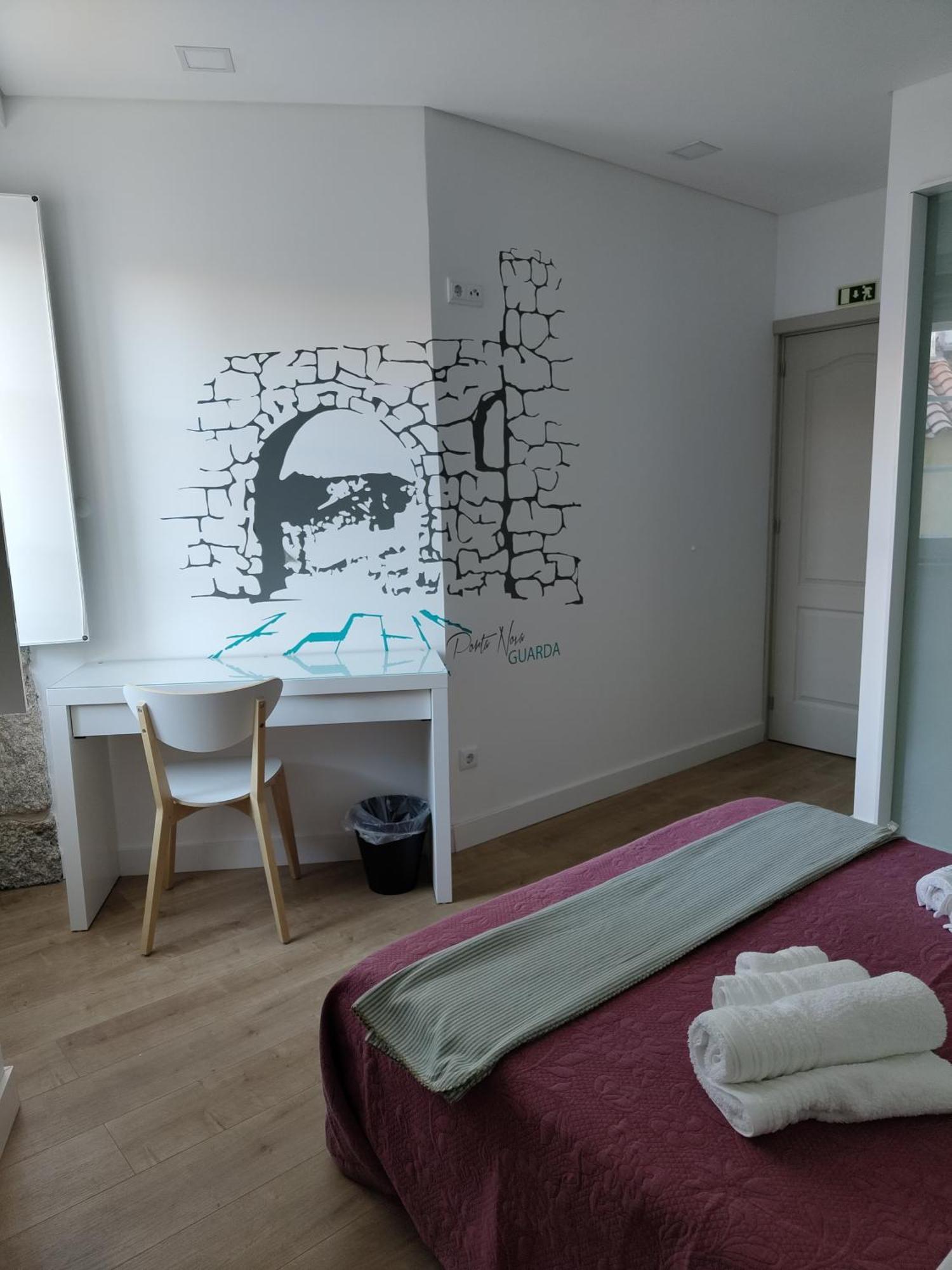 Urbe Sanchina - Hostel & Suites Guarda Dış mekan fotoğraf